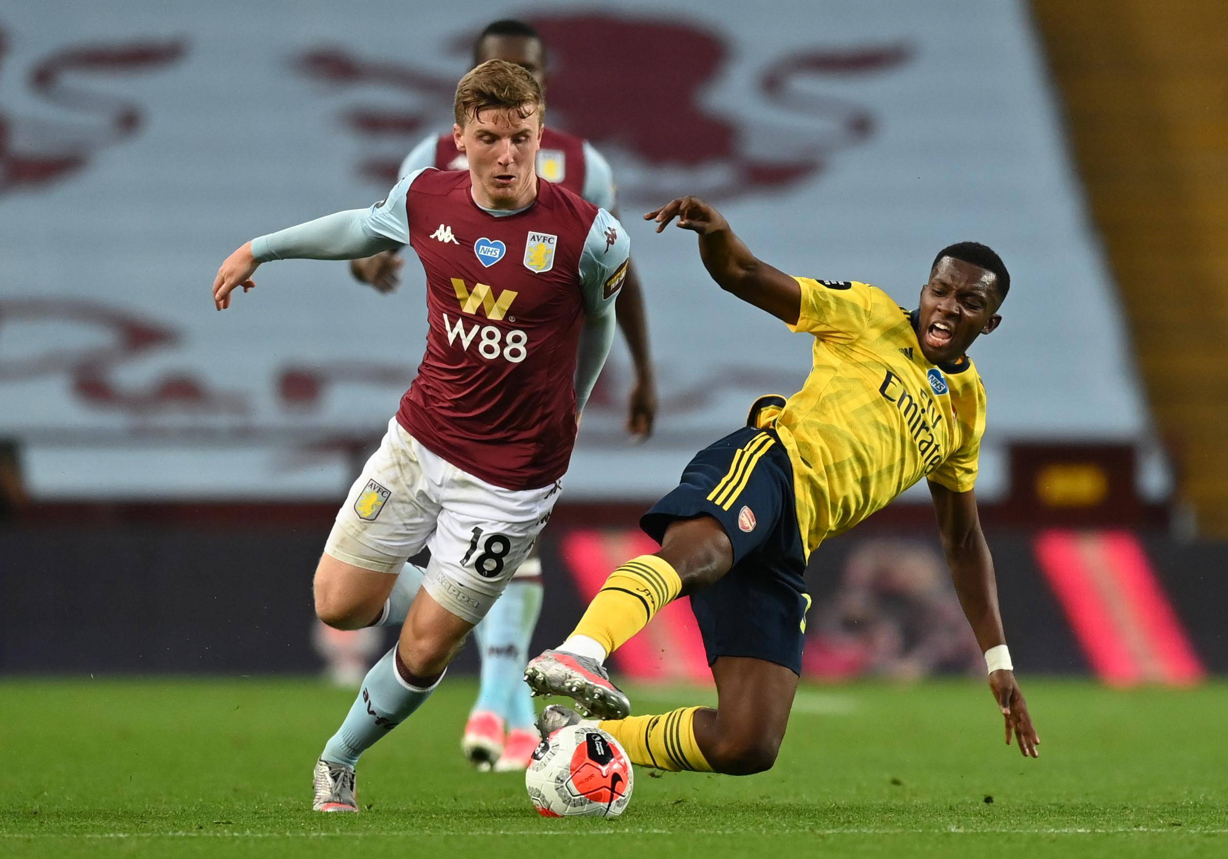 湖人替补群连夜爆发（湖人板凳席一夜狂飙）