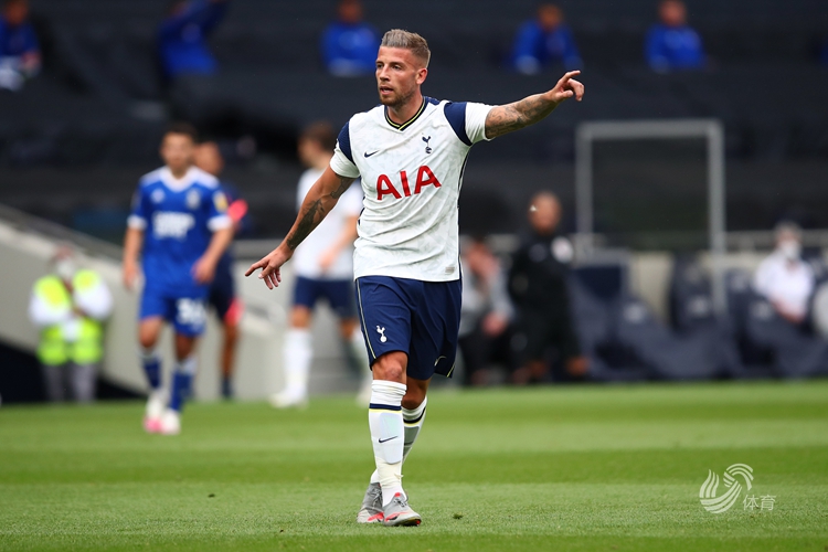 football-build-up-play